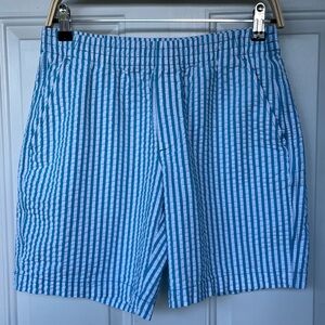 •Lands’ End•  Mid-Rise Pull-On Seersucker Shorts - Size 6